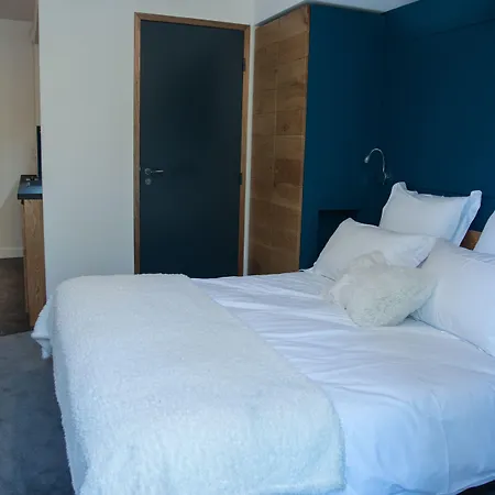 Aiguille Verte & Hotel